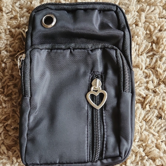 unbranded Handbags - NWOT Black Nylon Womans Small Crossbody Bag